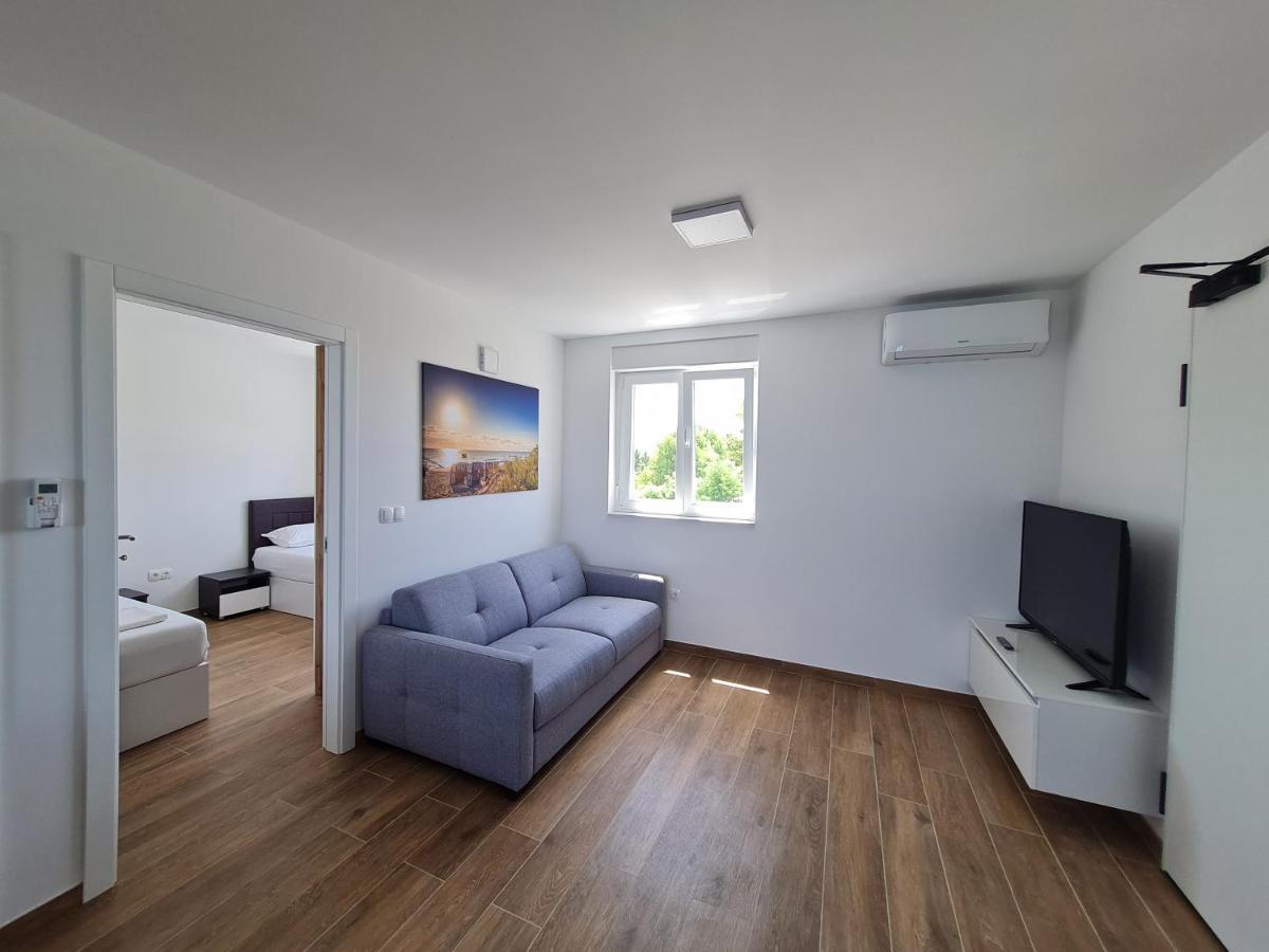 Apartmani Adria Nin Luaran gambar
