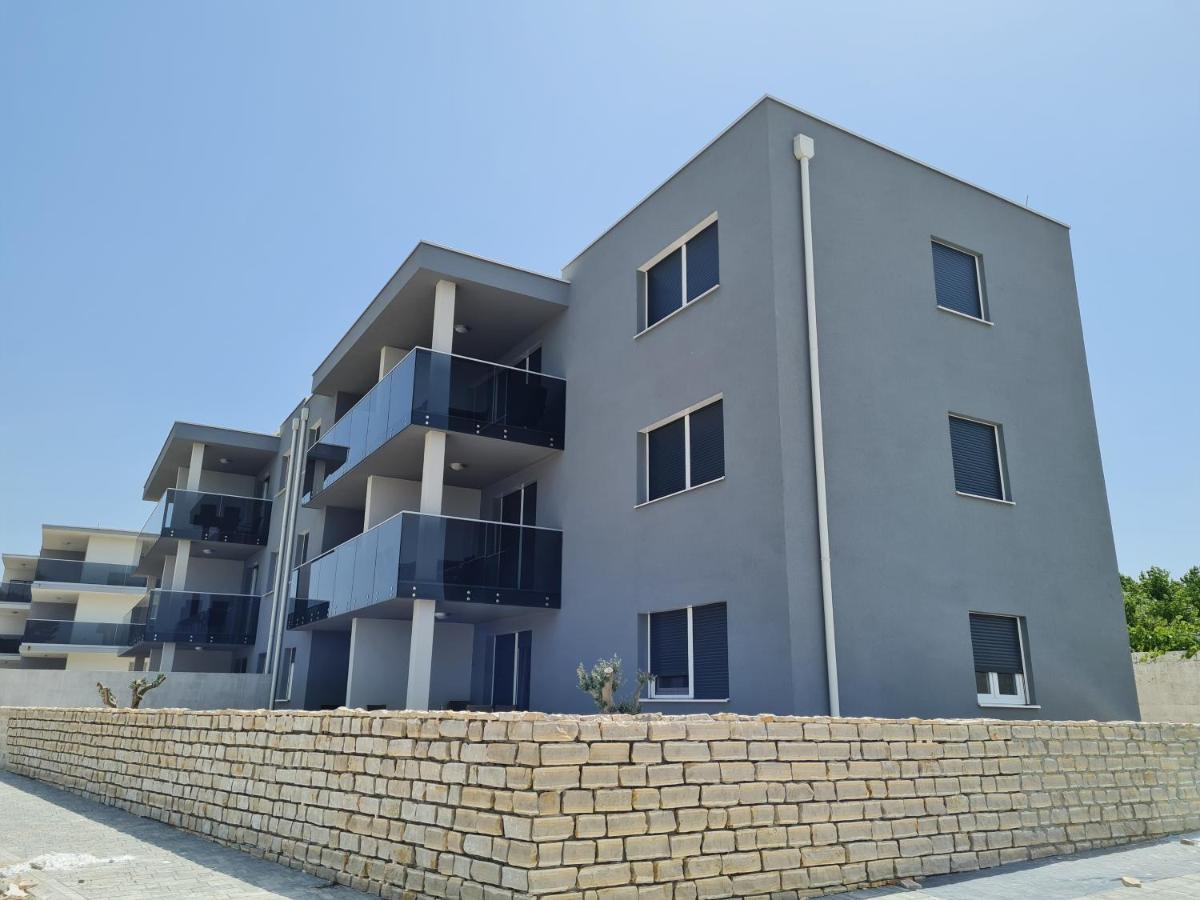 Apartmani Adria Nin Luaran gambar