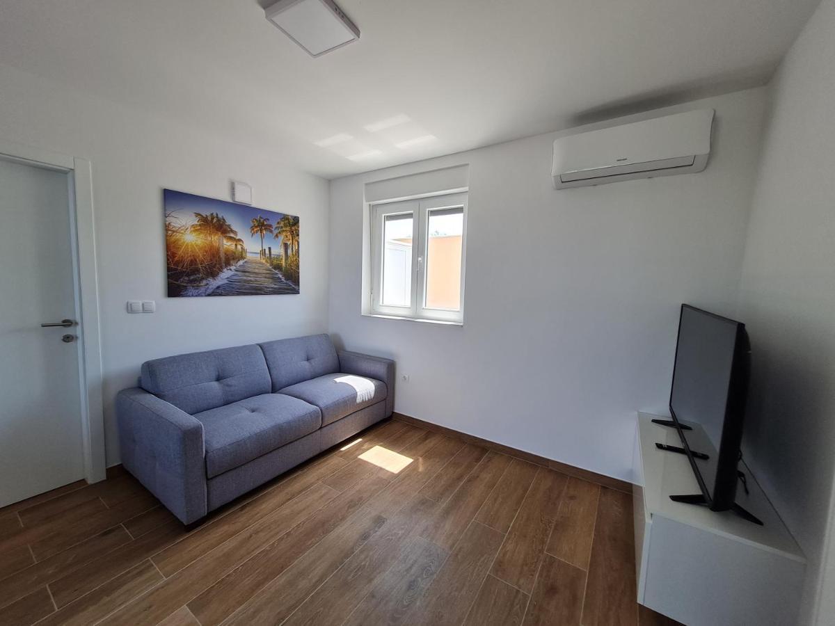 Apartmani Adria Nin Luaran gambar