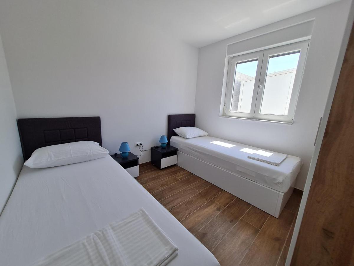 Apartmani Adria Nin Luaran gambar