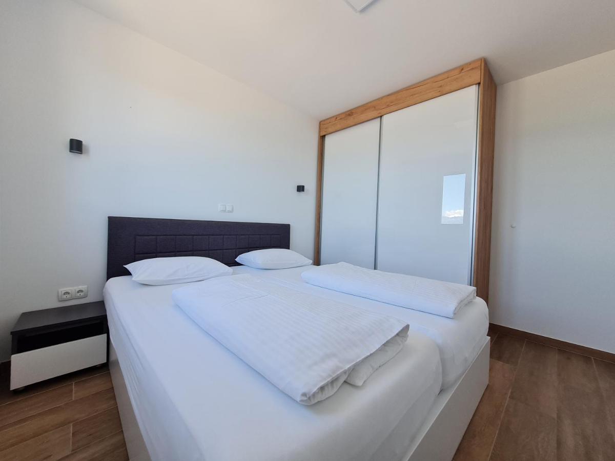 Apartmani Adria Nin Luaran gambar